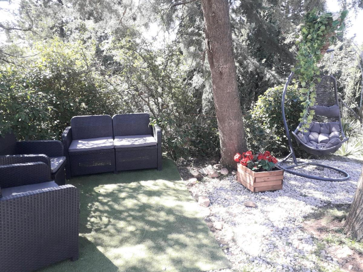 Chalet Les Cigalines Au Calme Fabrezan ภายนอก รูปภาพ